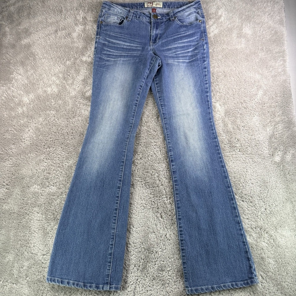LEI Ashley Jeans Womens 9 Long Low Rise Bootcut Flare Blue Denim LJ09214-MMW